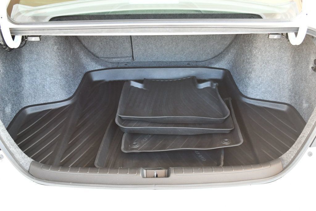 Used 2018 Honda Accord EX-L image 42