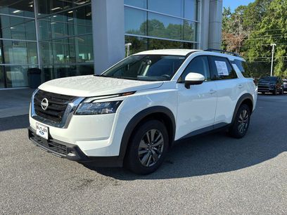Used 2023 Nissan Pathfinder SV