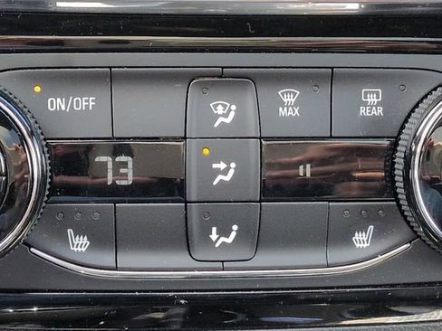 Used 2025 Buick Envista Sport Touring w/ Convenience I Package image 31