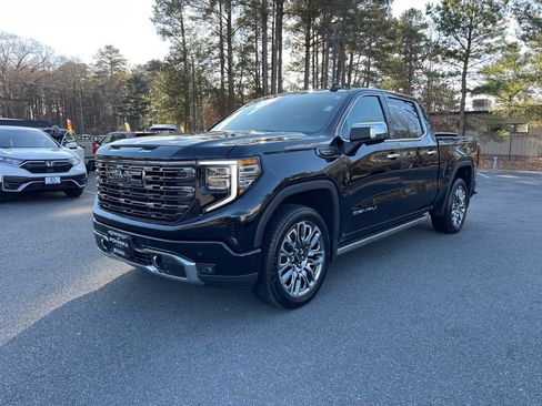 Used 2025 GMC Sierra 1500 Denali Ultimate AWD/4WD image 2