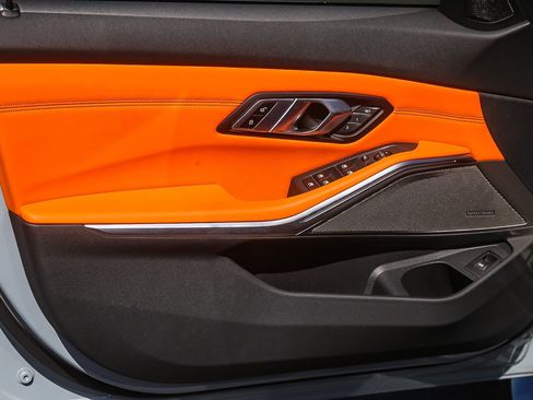 Used 2021 BMW M3 w/ Executive Package image 21