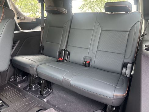 New 2026 GMC Yukon AT4 w/ AT4 Premium Plus Package AWD/4WD image 23