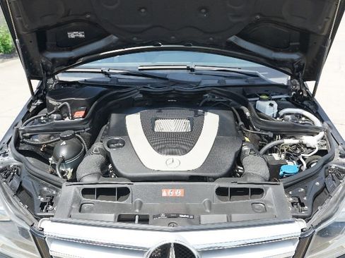Used 2012 Mercedes-Benz C 300 4MATIC Sedan image 13