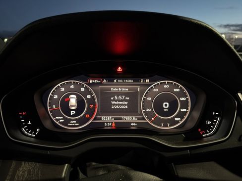 Used 2018 Audi Q5 Prestige w/ Prestige Package image 17