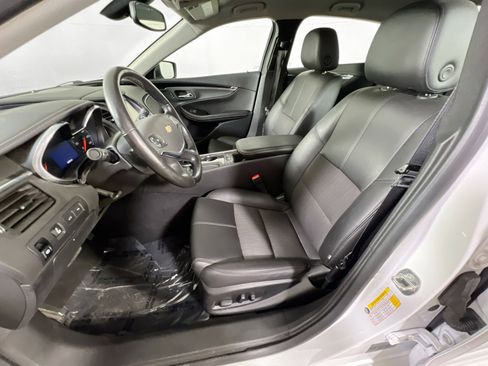 Used 2019 Chevrolet Impala LT w/ LT Convenience Package FWD image 20