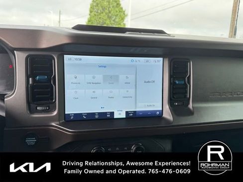 Used 2022 Ford Bronco Outer Banks AWD/4WD image 12