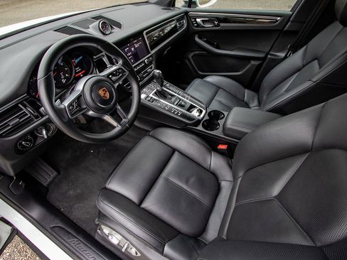 Used 2019 Porsche Macan image 10