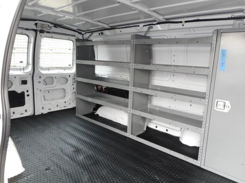 Used 2006 Ford E-150 and Econoline 150 image 20