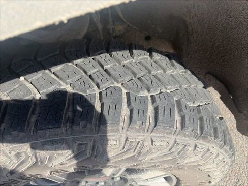 Used 2024 GMC Sierra 1500 AT4X image 15