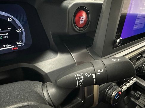 Used 2025 Toyota Tacoma TRD Sport image 23