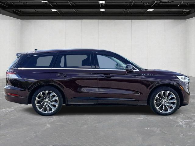 Used 2023 Lincoln Aviator Grand Touring w/ Equipment Group 301A AWD/4WD image 4
