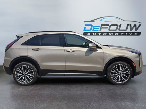 Used 2024 Cadillac XT4 Sport AWD/4WD image 2