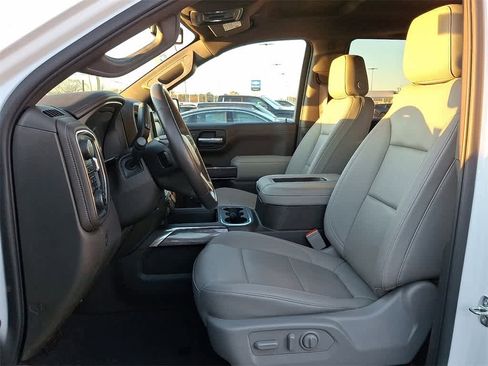 Used 2021 Chevrolet Silverado 1500 LTZ w/ Z71 Off-Road Package image 12