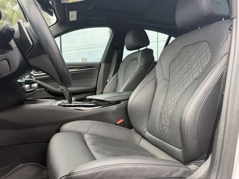 Used 2021 BMW 540i w/ Premium Package RWD image 9