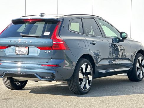 Certified 2025 Volvo XC60 T8 Plus w/ Protection Package Premier image 5