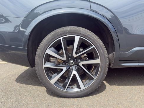 Certified 2022 Volvo XC90 T6 Momentum w/ Advanced Package image 13