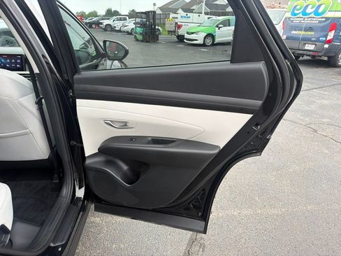 Used 2025 Hyundai Tucson SEL FWD image 48