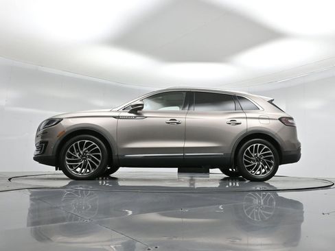 Used 2020 Lincoln Nautilus Reserve image 6