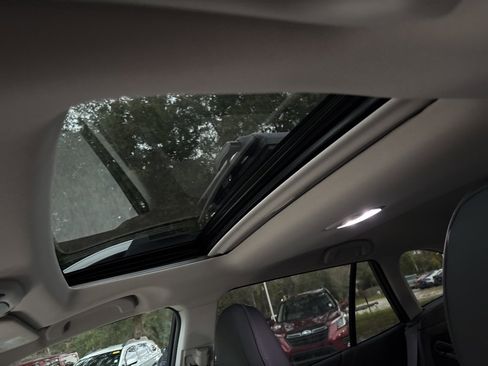 Used 2024 Subaru Outback Touring XT image 4