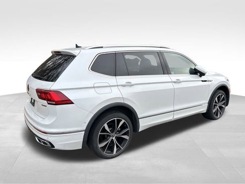 Used 2022 Volkswagen Tiguan SEL R-Line image 3
