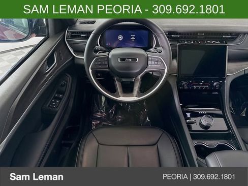 New 2025 Jeep Grand Cherokee Limited image 23