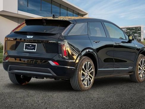 New 2026 Cadillac Optiq Sport 1 image 4