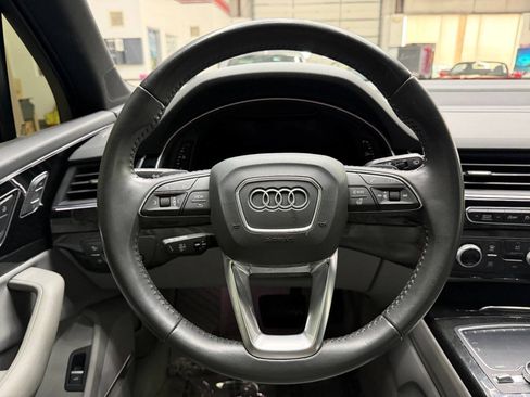 Used 2018 Audi Q7 3.0T Premium Plus w/ Premium Plus Package AWD/4WD image 23