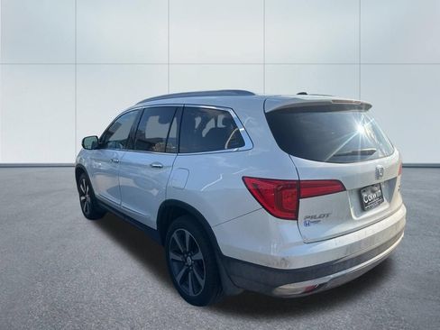 Used 2017 Honda Pilot Touring image 6