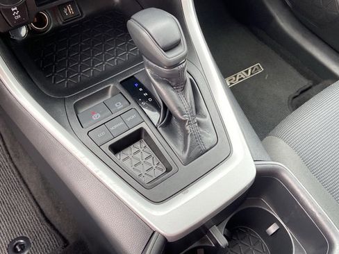 Used 2025 Toyota RAV4 LE image 41