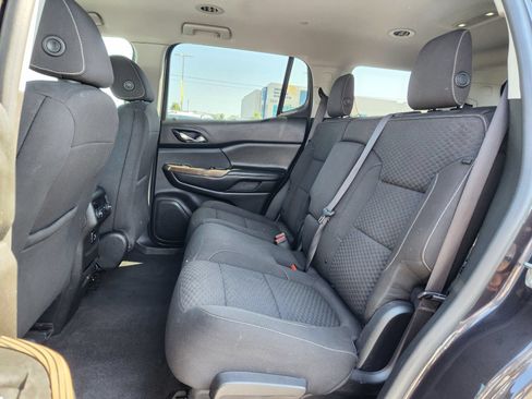 Used 2018 GMC Acadia SLE FWD image 10