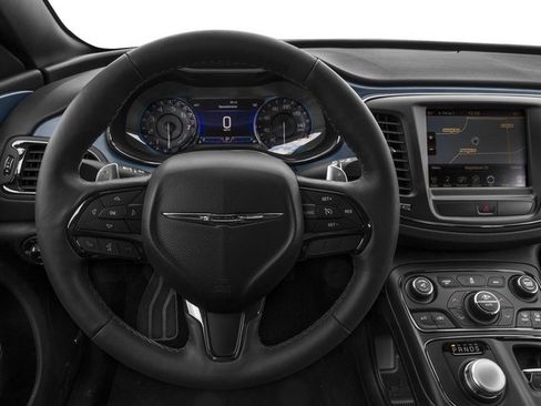 Used 2016 Chrysler 200 S FWD image 10