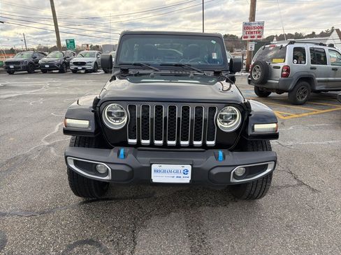 Certified 2022 Jeep Wrangler Unlimited Sahara 4xe w/ Cold Weather Group image 24