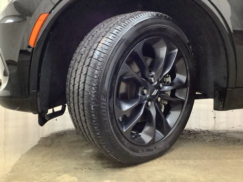 Used 2025 Dodge Durango GT AWD/4WD image 26