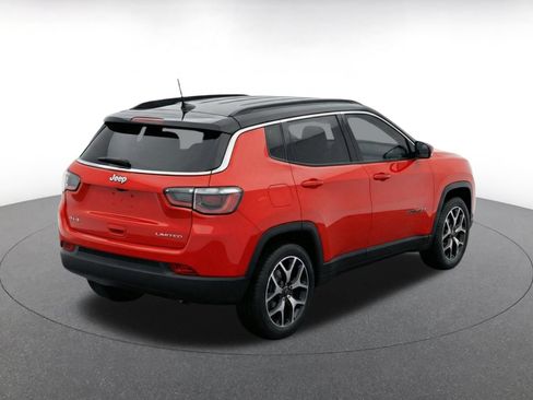 Used 2025 Jeep Compass Limited AWD/4WD image 8