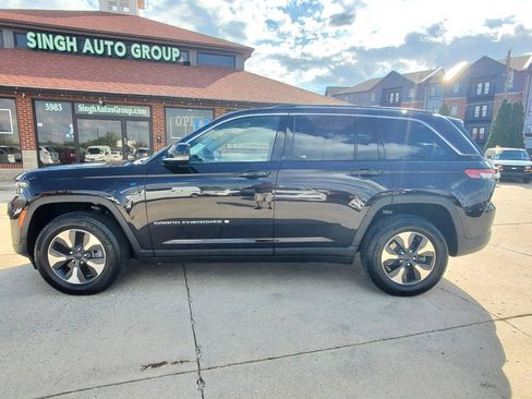 Used 2022 Jeep Grand Cherokee Limited AWD/4WD image 5