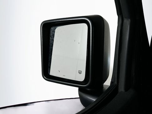 Used 2021 Jeep Gladiator Sport image 16