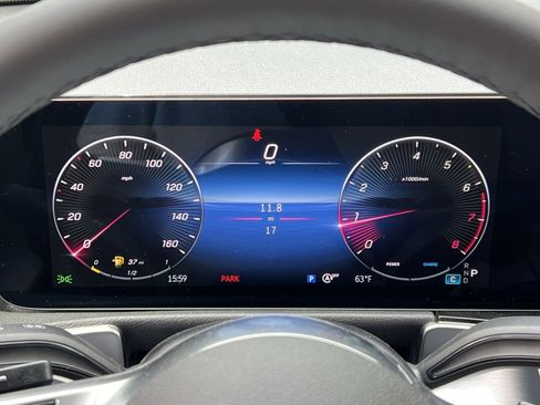 New 2026 Mercedes-Benz GLB 250 4MATIC image 22