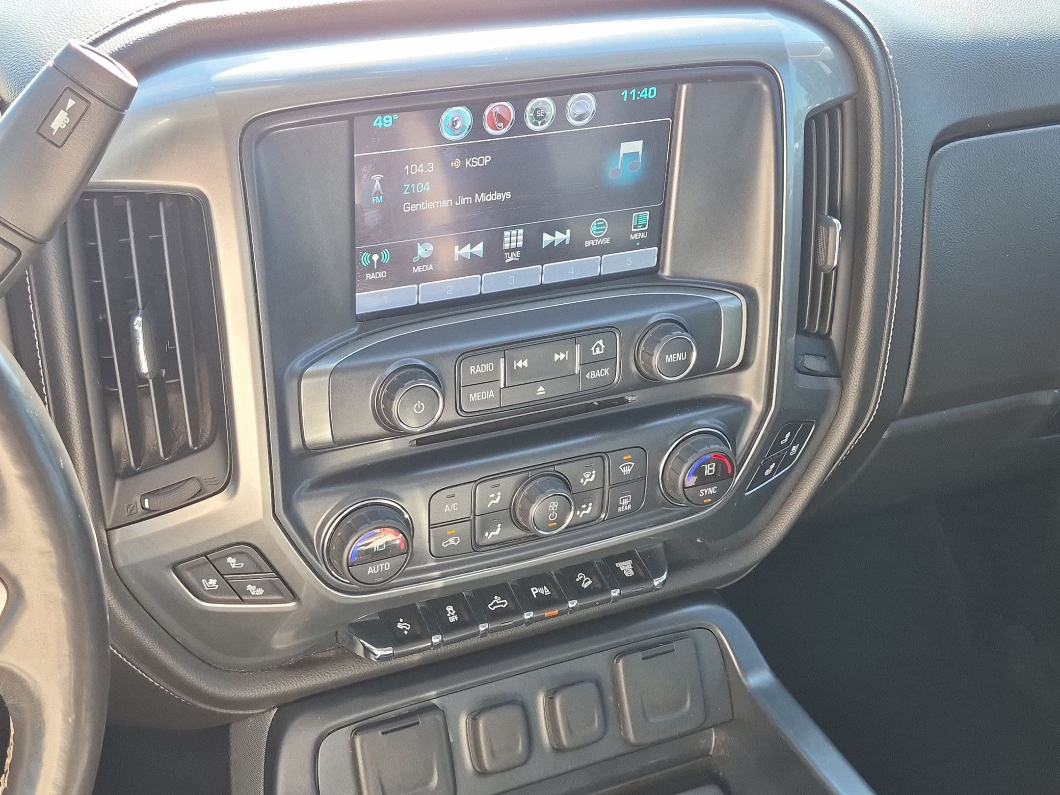 Used 2016 Chevrolet Silverado 2500 LTZ w/ Duramax Plus Package AWD/4WD image 26