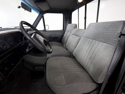 Used 1991 Ford F150 4x4 Regular Cab image 14
