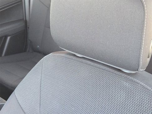 Used 2024 Chevrolet Colorado LT w/ LT Convenience Package II image 10