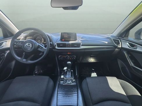 Used 2018 MAZDA MAZDA3 Sport FWD image 9
