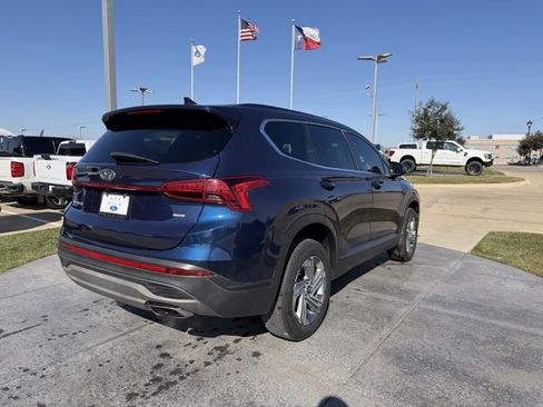 Used 2021 Hyundai Santa Fe SE w/ Cargo Package image 6