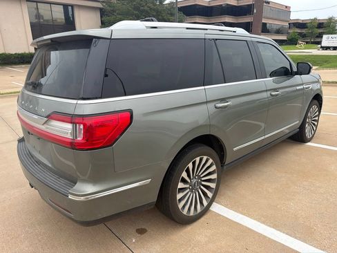Used 2019 Lincoln Navigator Reserve AWD/4WD image 14