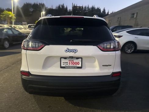 Used 2021 Jeep Cherokee Latitude Plus image 5