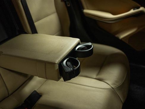 Used 2020 Mercedes-Benz GLA 250 4MATIC image 13