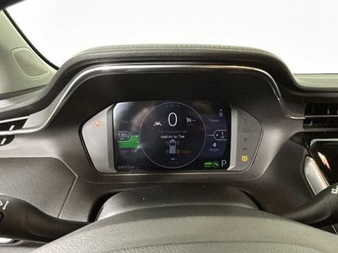 Used 2023 Chevrolet Bolt EUV LT w/ Redline Edition FWD image 18