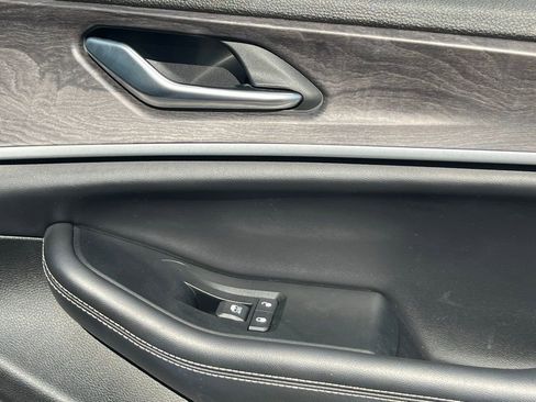 Used 2022 Jeep Grand Cherokee Limited 4xe image 17