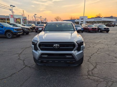 Used 2024 Toyota Tacoma SR5 image 10