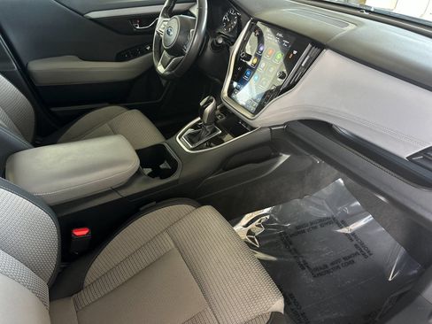 Used 2024 Subaru Outback Premium AWD/4WD image 15