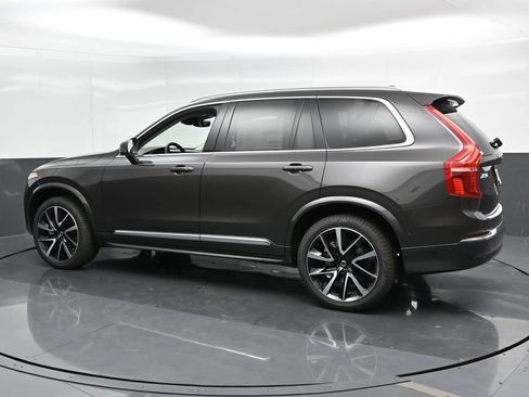 New 2025 Volvo XC90 B6 Plus w/ Protection Package Premier AWD/4WD image 7